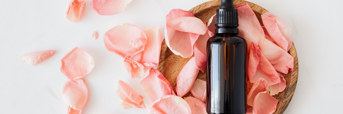 Clean, Oil-Based Perfumes: How to Smell Amazing Without Compromising Your Health